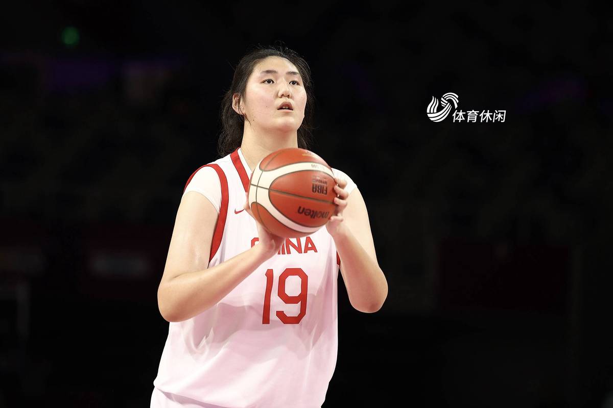 如何提高大前锋的篮球技巧和战术意识?_2